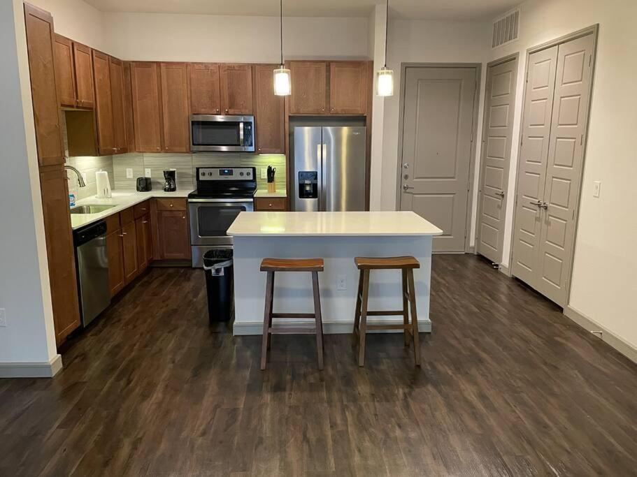 Downtown Living 1Br W/ Free Parking Garage Apartamento Houston Exterior foto
